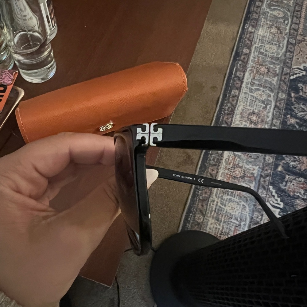 Tory Burch Black Sunglasses with Orange Case - Picture 4 of 5